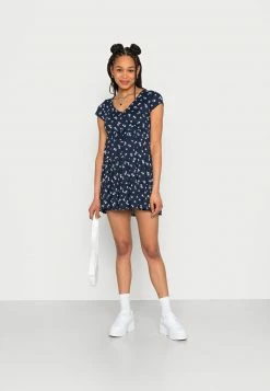 Hollister Co. TIERED SHORT DRESS - Freizeitkleid - Navy Floral | Damen 8 Hollister Co. TIERED SHORT DRESS - Freizeitkleid - Navy Floral | Damen -Hollister Geschäft 00e310e46e314f7f8407453711a604e4