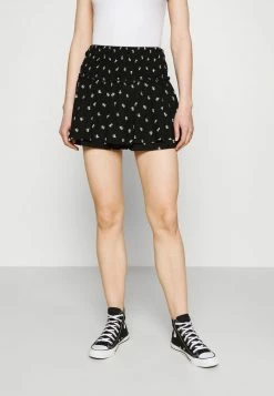 Hollister Co. FLIRTY SMOCKED SET SKORT - Minirock - Black Floral | Damen