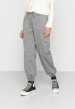 Hollister Co. SPRING BAGGY JOGGER - Cargohose - Castle Rock Grey | Damen