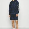 Hollister Co. PRINT LOGO MATCHBACK - Sweatshirt - Navy Wash | Herren -Hollister Geschäft 0d9f5b965a254a3d90323927f4b20dbb