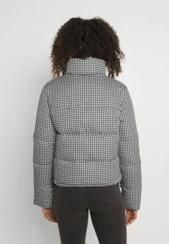 Hollister Co. FASHION PUFFER - Winterjacke - Black/white | Damen -Hollister Geschäft 0fd40d83539d44f7a72b75b52cbb79bb