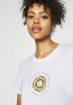 Hollister Co. GRAPHIC EARTH DAY TEE - T-Shirt Print - White | Damen -Hollister Geschäft 10306f4ed739426293999e76ce5be856