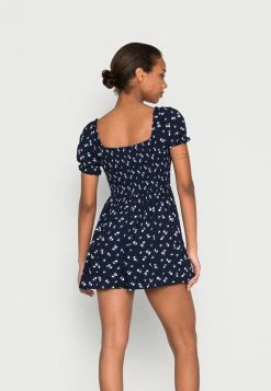 Hollister Co. ON OFF SHOULDER ROMPER - Jumpsuit - Navy Floral | Damen 9 Hollister Co. ON OFF SHOULDER ROMPER - Jumpsuit - Navy Floral | Damen -Hollister Geschäft 1405e70014ea420ab5a3090a0ac8e2c3