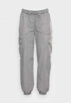 Hollister Co. SPRING BAGGY JOGGER - Cargohose - Castle Rock Grey | Damen 10 Hollister Co. SPRING BAGGY JOGGER - Cargohose - Castle Rock Grey | Damen -Hollister Geschäft 1d8e03f75e9b4a869d2353f9f013b985