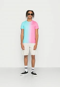 Hollister Geschäft -Hollister Geschäft 2bfe4e2b3385442e8b7058c0736d842e