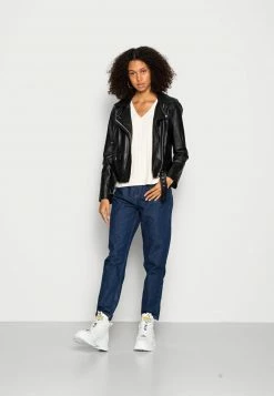 Hollister Co. OVERSIZED - Strickpullover - Antique White Cables | Damen -Hollister Geschäft 2fcbd66811844984a98ed2488fdeb858