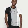 Hollister Co. LARGE SCALE TECH - T-Shirt Basic - Black | Herren 2 Hollister Co. LARGE SCALE TECH - T-Shirt Basic - Black | Herren -Hollister Geschäft 47be9cc8eaa74c4b87977f149f589076