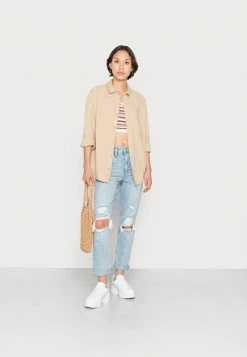 Hollister Geschäft -Hollister Geschäft 497ea96c2af84a0aa7575f759b3dfca2