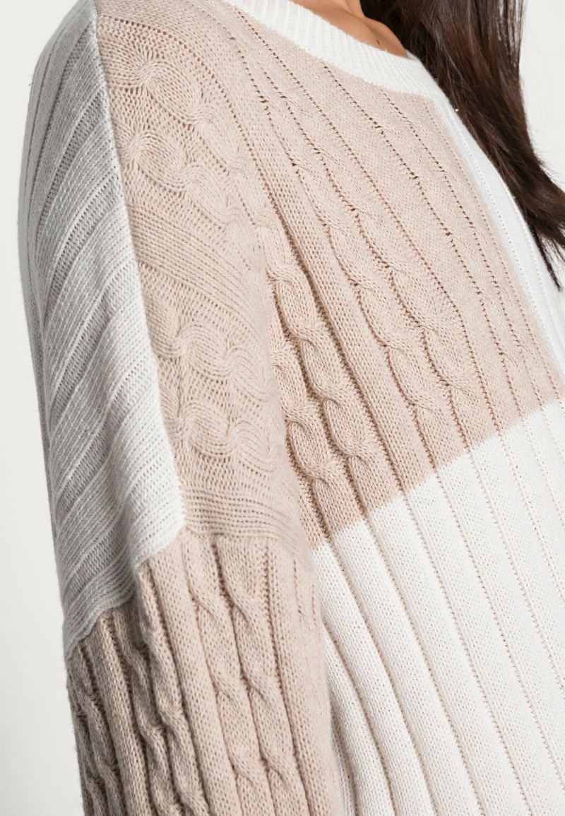 Hollister Co. OVERSIZED CREW PATCHWORK - Strickpullover - Patchwork | Damen 7 Hollister Co. OVERSIZED CREW PATCHWORK - Strickpullover - Patchwork | Damen – Bild 5