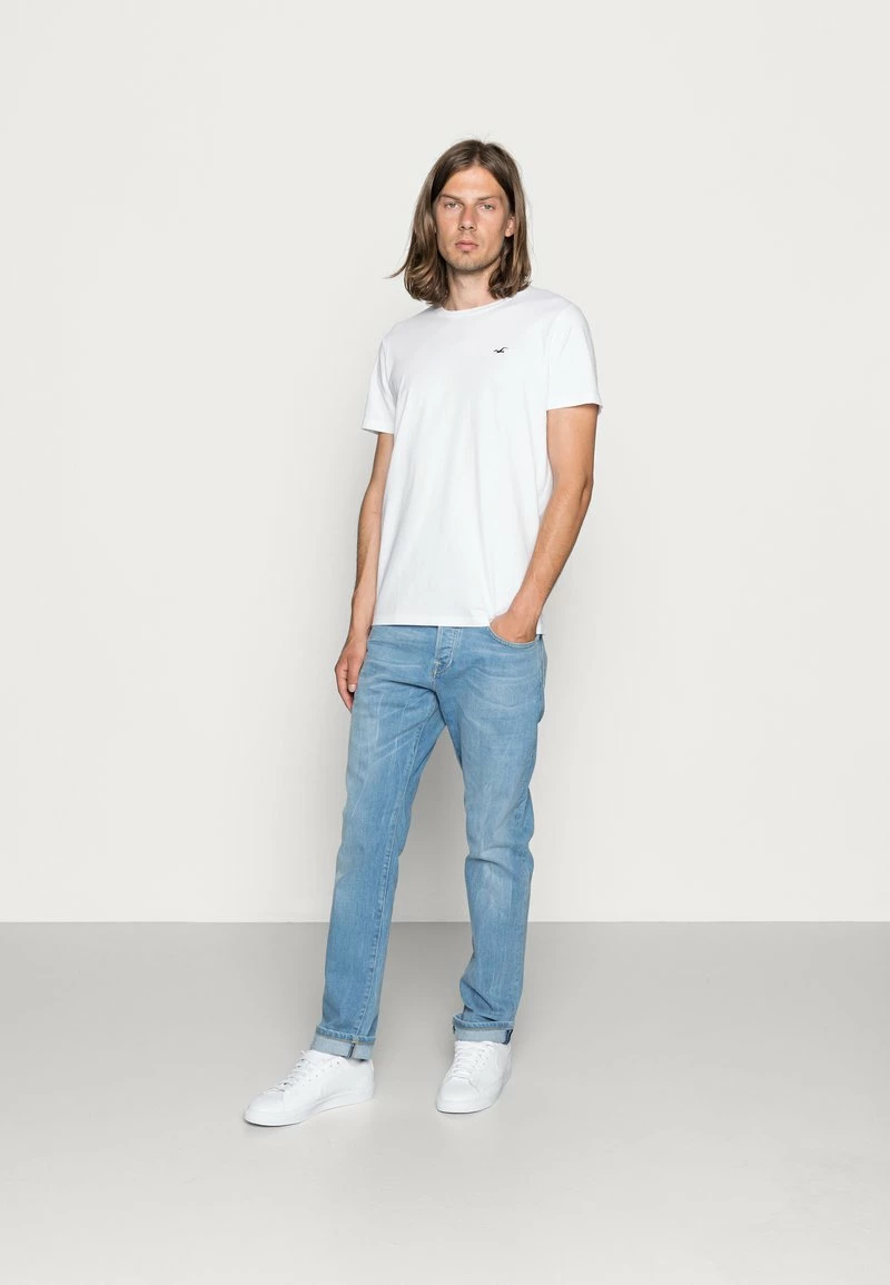 Hollister Co. CREW CHAIN 3 PACK - T-Shirt Basic - White | Herren 3 Hollister Co. CREW CHAIN 3 PACK - T-Shirt Basic - White | Herren