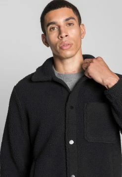 Hollister Co. COZY SHACKET - Hemd - Black | Herren -Hollister Geschäft 6dd2fe4e518c4df8b537c3be977edfd0
