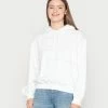 Hollister Co. JOCK TAG CROPPED - Kapuzenpullover - Bright White | Damen -Hollister Geschäft 7e1aca776f2a4e71bd97d244d864a2b4
