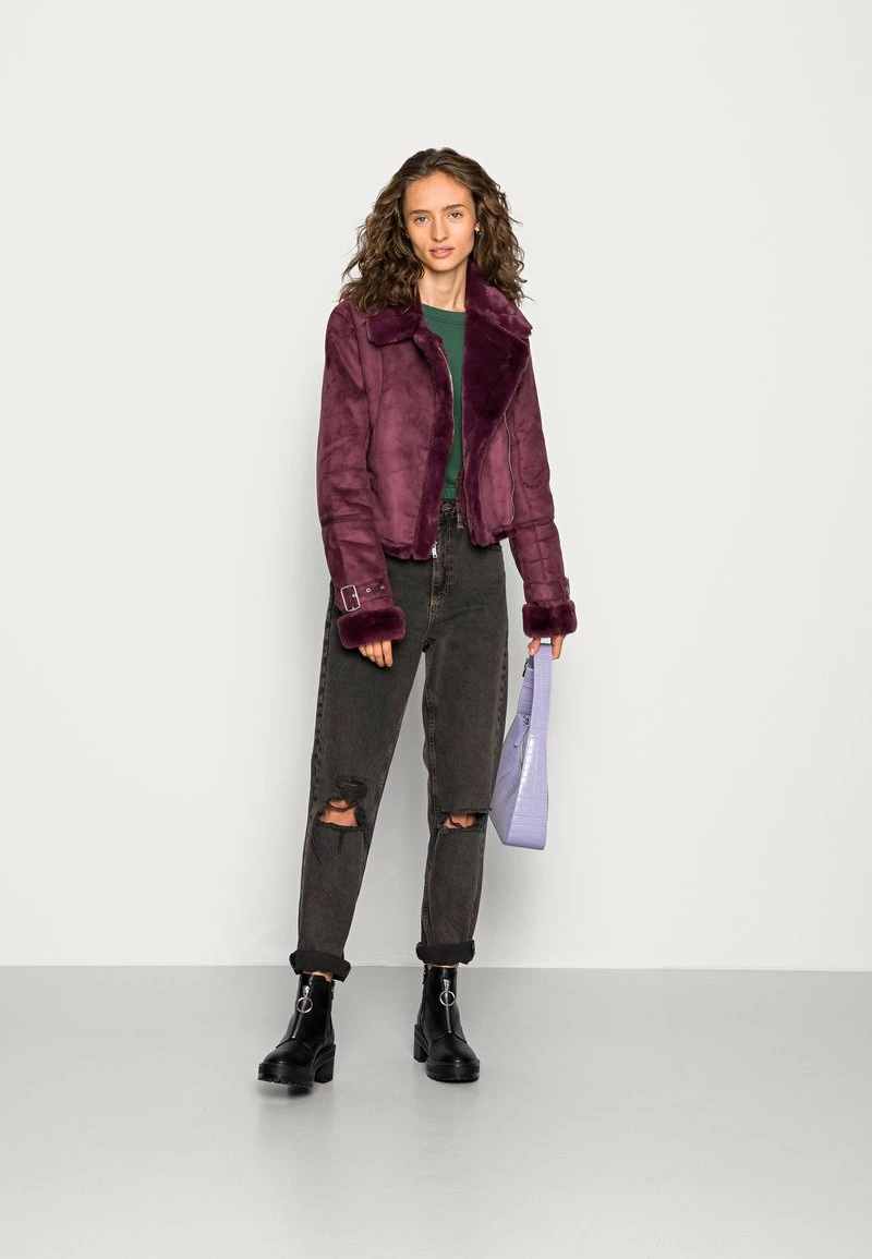 Hollister Co. CROPPED SHEARLING COZY BIKER - Kunstlederjacke - Wine Tasting | Damen 4 Hollister Co. CROPPED SHEARLING COZY BIKER - Kunstlederjacke - Wine Tasting | Damen – Bild 2