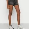 Hollister Co. WASH CLEAN VENT - Jeans Shorts - Black Clean | Damen -Hollister Geschäft 8333c8c6567d41aa98f5ba36c9ed11c5