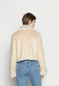Hollister Co. EMEA CROPPED SHEARLING COZY BIKER - Winterjacke - Safari | Damen 9 Hollister Co. EMEA CROPPED SHEARLING COZY BIKER - Winterjacke - Safari | Damen -Hollister Geschäft 8c00a821a055440888e804b83f037c08