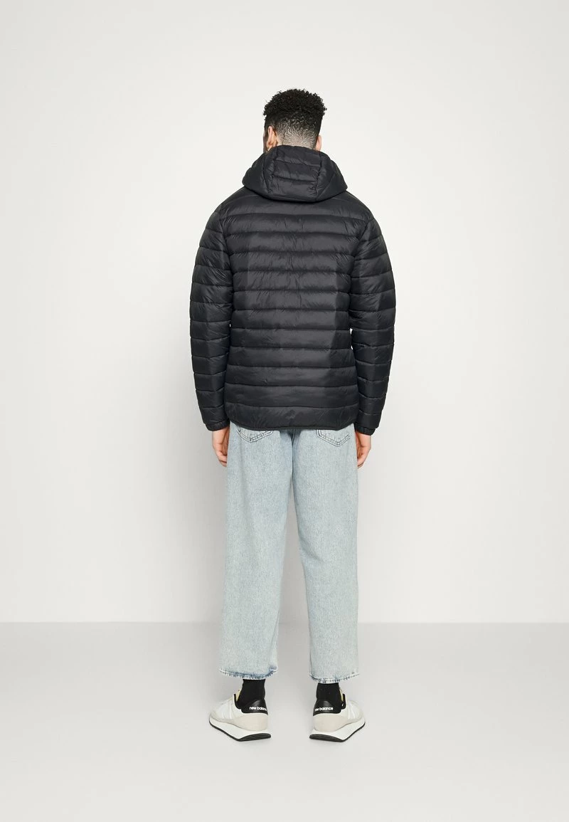 Hollister Co. NARROW CHANNEL PUFFER - Winterjacke - Black | Herren 5 Hollister Co. NARROW CHANNEL PUFFER - Winterjacke - Black | Herren – Bild 3