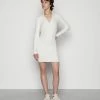 Hollister Co. CHAIN POLO DRESS - Freizeitkleid - White | Damen -Hollister Geschäft 942bcac1c388495eaafa8415c415cd98