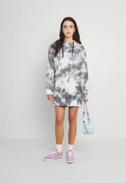 Hollister Co. HOODED LOGO DRESS - Freizeitkleid - Washed Black | Damen -Hollister Geschäft 9c38ce8870be40589839ffc321c1d634