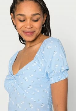 Hollister Co. TWIST SHORT DRESS - Freizeitkleid - Blue Floral | Damen -Hollister Geschäft a6aaee25538949b98141c0b1fda72210