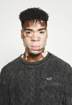 Hollister Co. Strickpullover - Washed Black | Herren -Hollister Geschäft a8d9b0e8e0ce4708a02bb6e07809c739