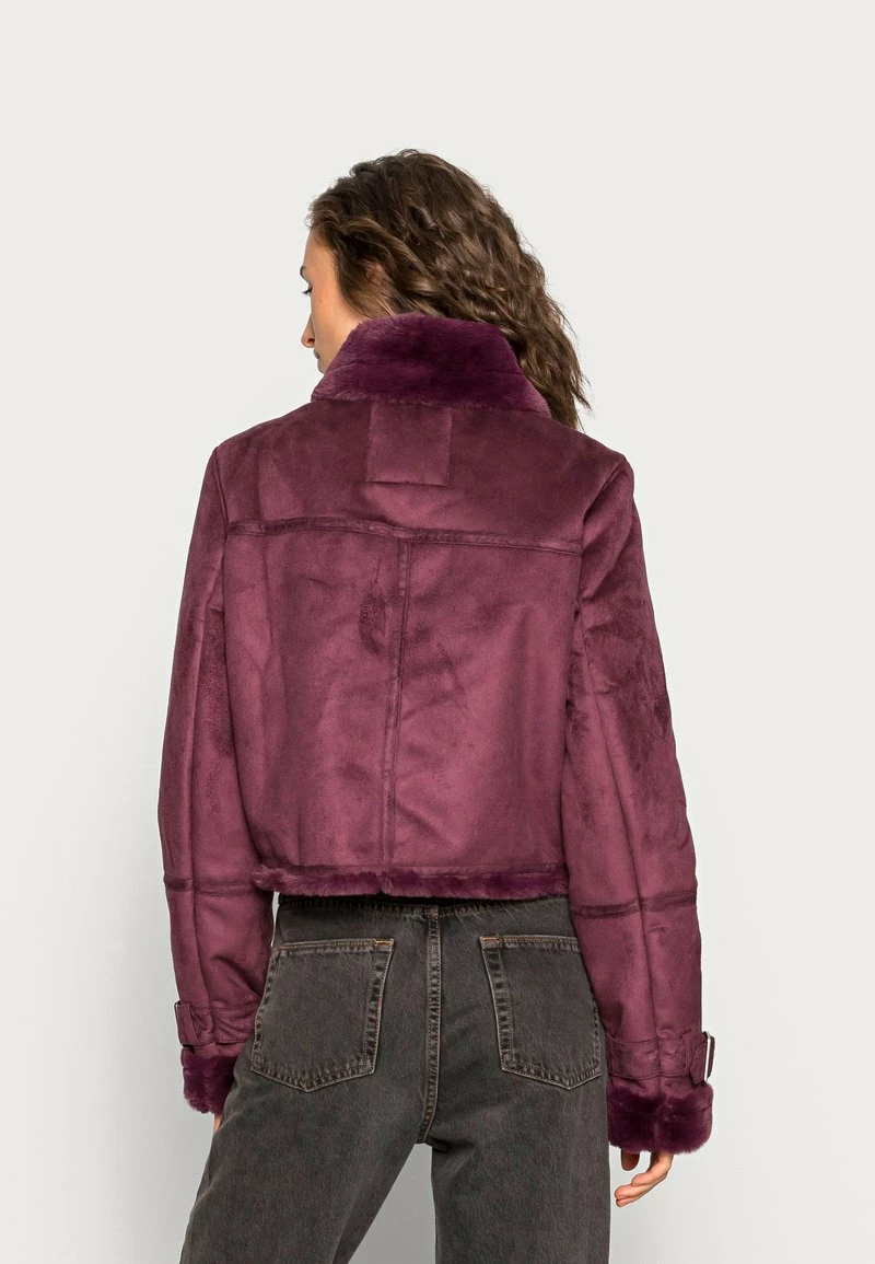 Hollister Co. CROPPED SHEARLING COZY BIKER - Kunstlederjacke - Wine Tasting | Damen 5 Hollister Co. CROPPED SHEARLING COZY BIKER - Kunstlederjacke - Wine Tasting | Damen – Bild 3