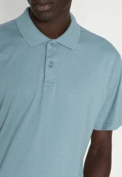Hollister Co. ELEVATED MUST HAVE - Poloshirt - Medium Blue | Herren -Hollister Geschäft d1f453f01bdc4d10a09f98425a2d5fc4