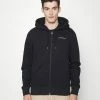 Hollister Co. Sweatjacke - Black | Herren 1 Hollister Co. Sweatjacke - Black | Herren -Hollister Geschäft e024e5a5fbba43ed8d74605a37f2bd5d