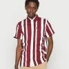 Hollister Co. SLIM STORES - Hemd - Red Pattern | Herren 2 Hollister Co. SLIM STORES - Hemd - Red Pattern | Herren -Hollister Geschäft e605db16496f49feb509cd128ee50bd4