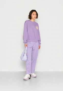 Hollister Co. Sweatshirt - Chalk Violet | Damen -Hollister Geschäft ebae70ed0bff45f99b02e2c002a45292