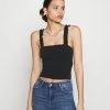 Hollister Co. RUFFLE STRAP CAMI - Top - Black | Damen -Hollister Geschäft ef8a24ad97364e319e9b5aae14ddd80f