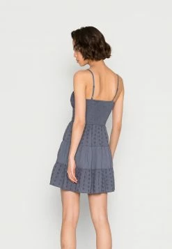 Hollister Co. BARE VOLUME DRESS PRETTY - Freizeitkleid - Pretty Navy Texture | Damen -Hollister Geschäft fbef592ec1944e54afcfb8846f443c1c